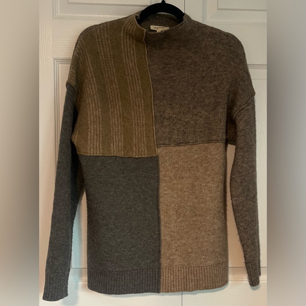 Women's Mystree Color Block Mock Neck Sweater